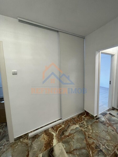 13 Septembrie Vanzare Apartament cu 2 camere, zona 13 Septembrie